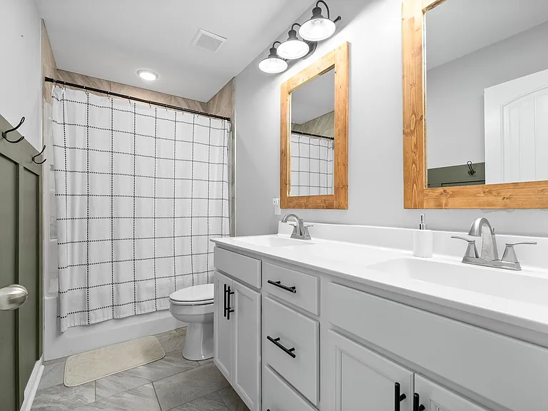 425 Woodtrace Dr — Photo 6