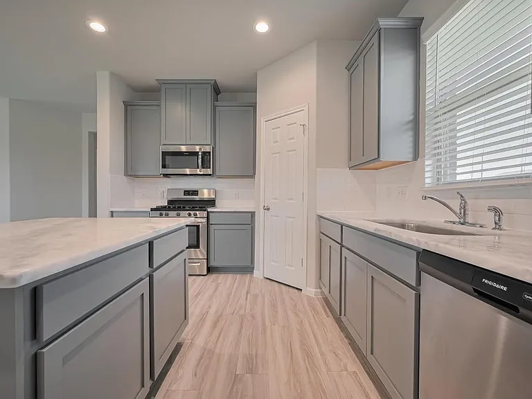 101 Eliana Shores Dr — Photo 13