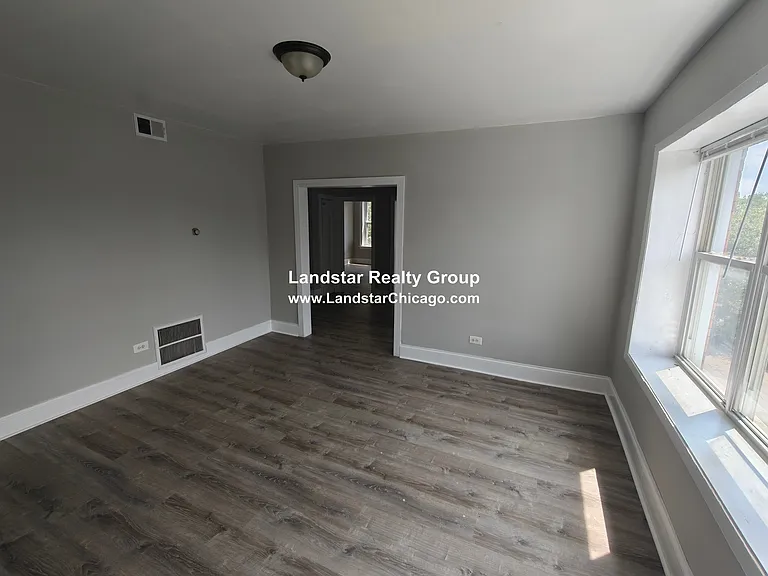 6312 N Oakley Ave #3 — Photo 8