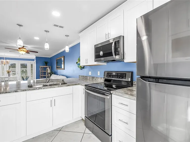 9224 Mission Oaks Blvd — Photo 11
