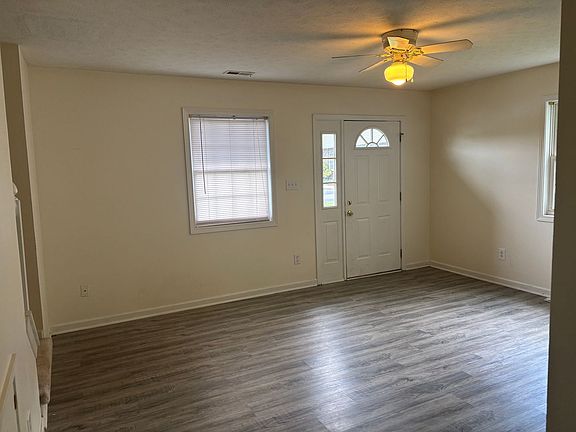 5th image of 3465 S Oaklawn Cir
