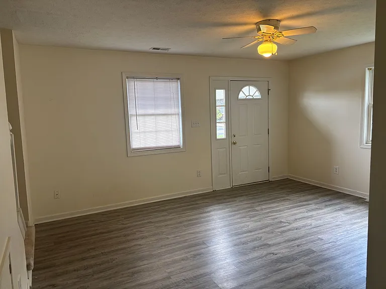 3465 S Oaklawn Cir — Photo 5