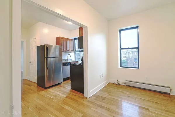 Rented by Hillel Realty Group | media 8