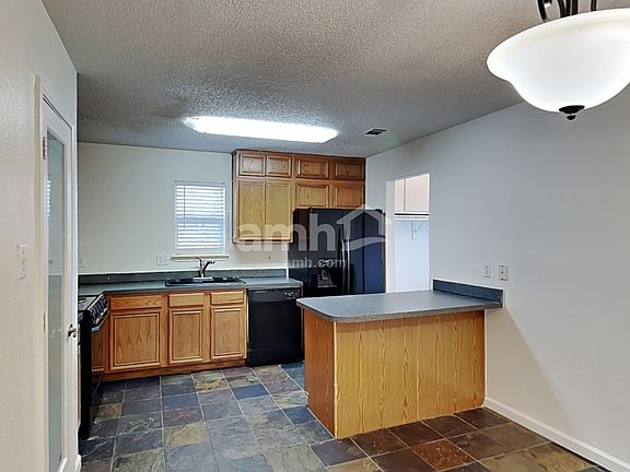 4th image of 645 Raven Dr