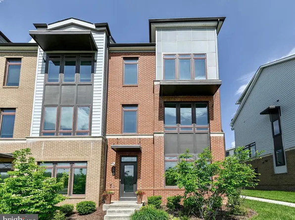 1612 Rocky Shale Ter SE, Leesburg, VA 20175