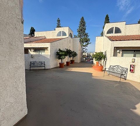 2nd image of 2300 E Westport Dr #299550ac1