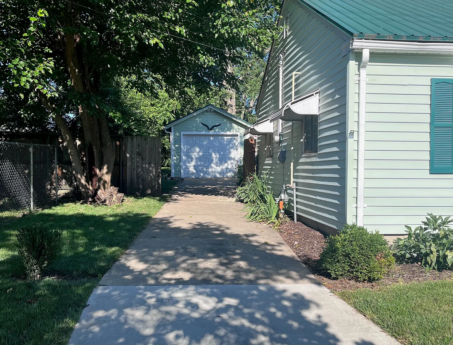 2 bed, 1095 sqft, $1,100 — Photo 2