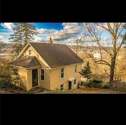 2nd image of 127 Pepperland Blvd