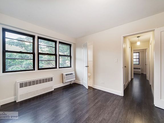 4th image of 244 Seaman Ave #6F