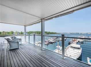 31 Coddington Wharf APT 9, Newport, RI 02840