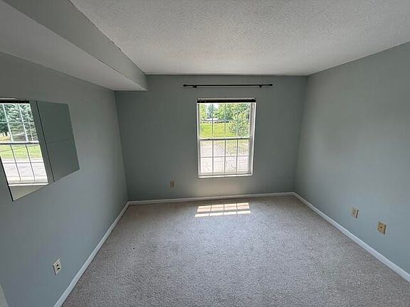 4th image of 1548 Butler Ct APT 302