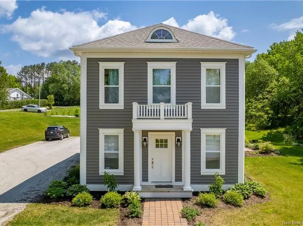 44 Riverview Ave, Saint George, NB E5C 3M1