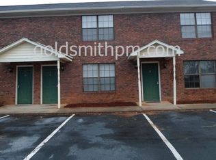 1216 N Main St APT 6B, Fountain Inn, SC 29644