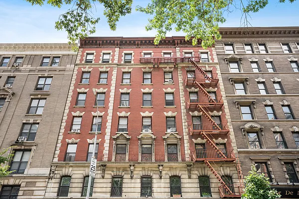 Rented by Douglas Elliman | media 28