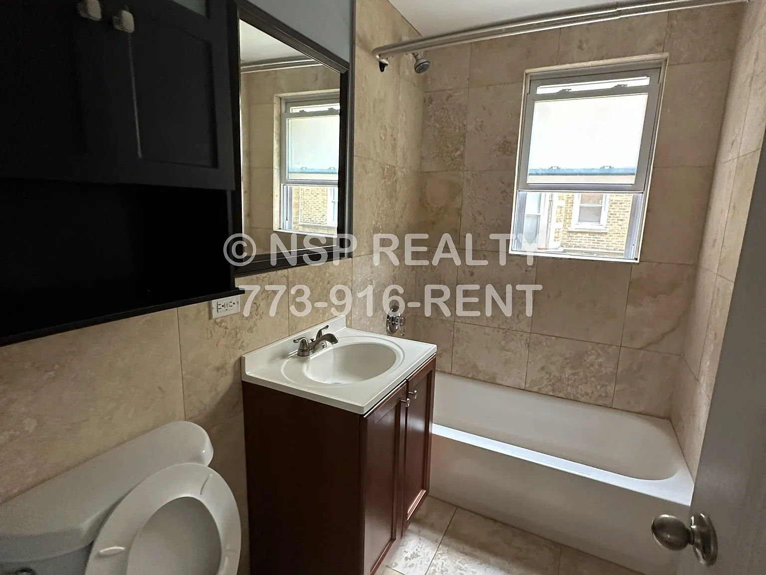 2 bed, 900 sqft, $2,050 — Photo 4