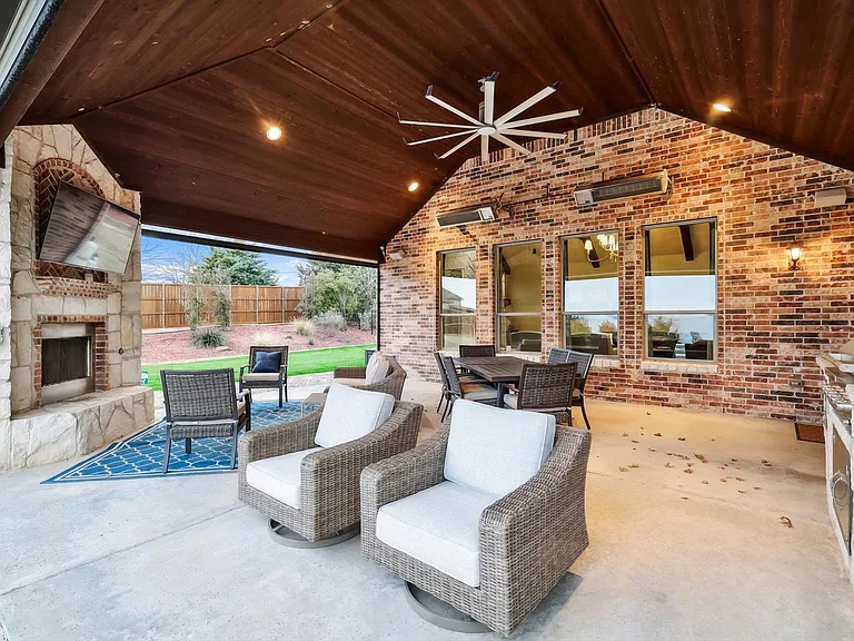 11110 Liberty Grove Rd — Photo 40