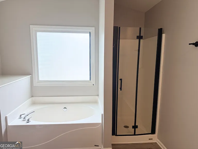 2887 Montview Dr SW — Photo 17