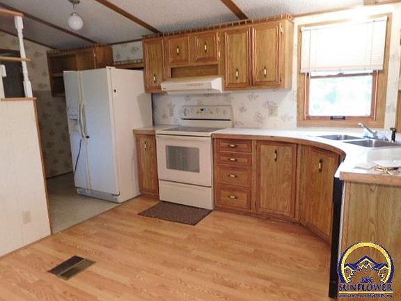 5th image of 205 E Lincoln Ave
