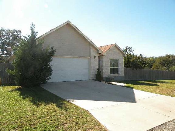 2nd image of 127 W Greenbriar Dr