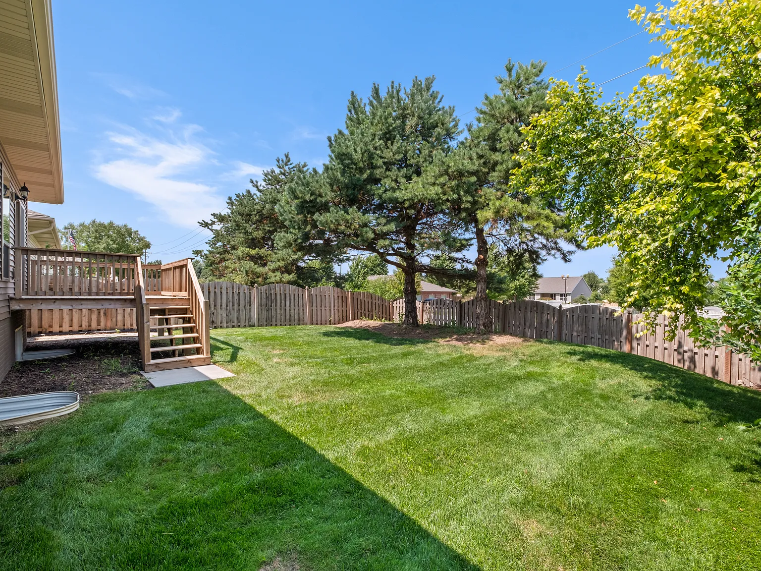 17020 Cypress St — Photo 4