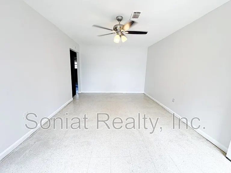 3400 Elysian Fields Ave — Photo 2