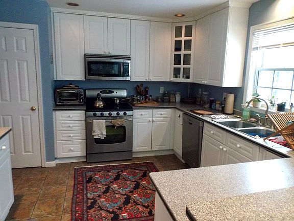 5th image of 2785 Devonshire Garden Ct #A