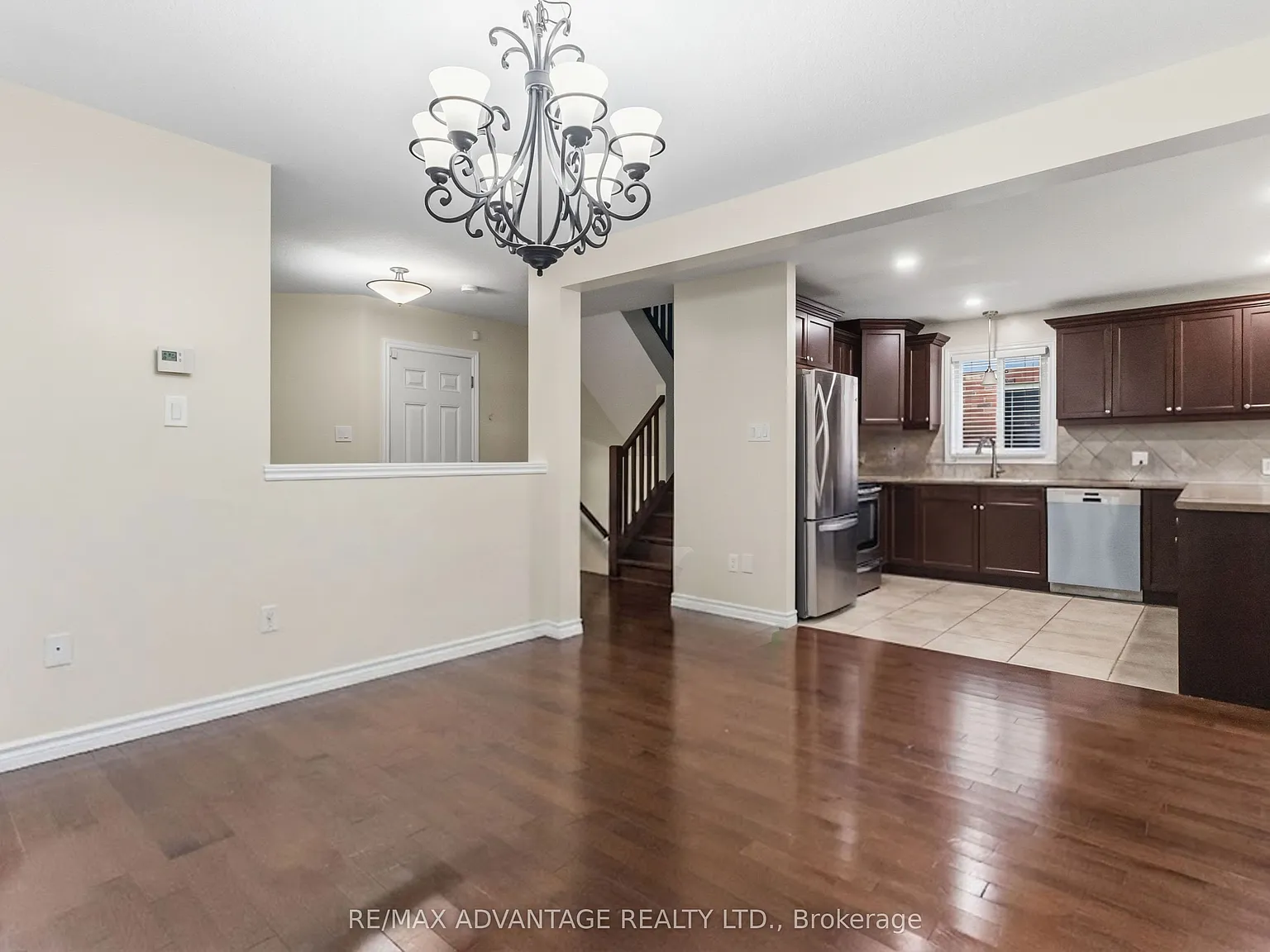 5 bed, $3,900 — Photo 3