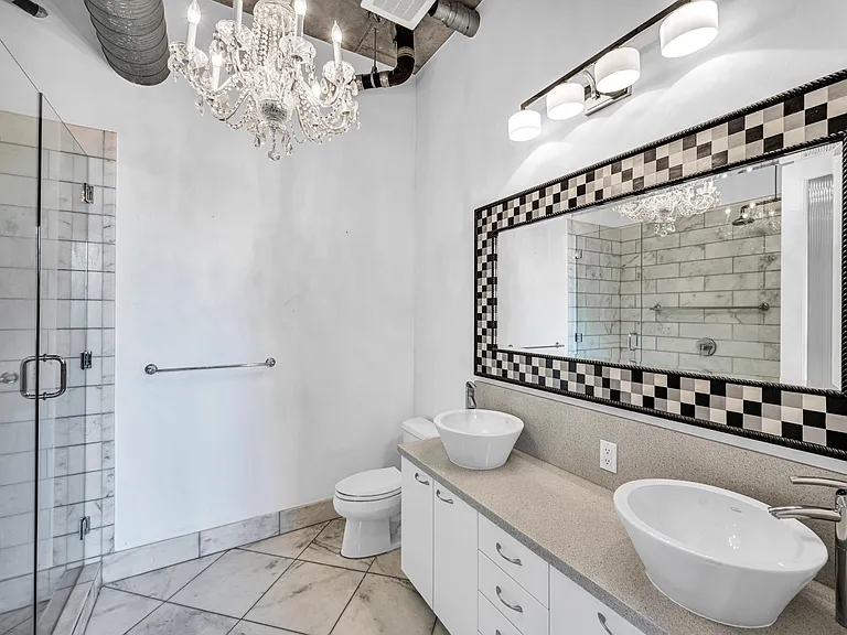 411 NW 1st Ave #202 — Photo 8
