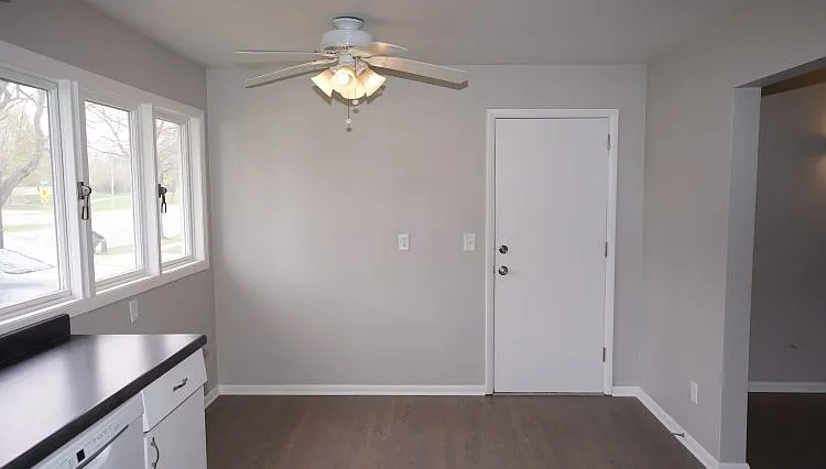 222 S Whitney Way — Photo 21