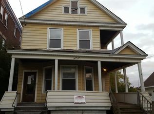 39 Pulaski St, Amsterdam, NY 12010