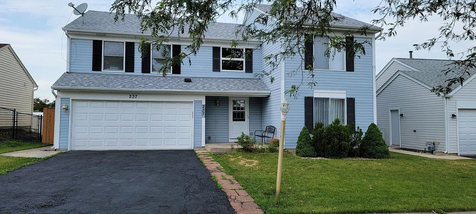 237 Iris Dr photo 1