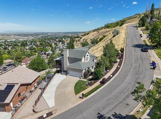 1833 N 350 E, Centerville, UT 84014
