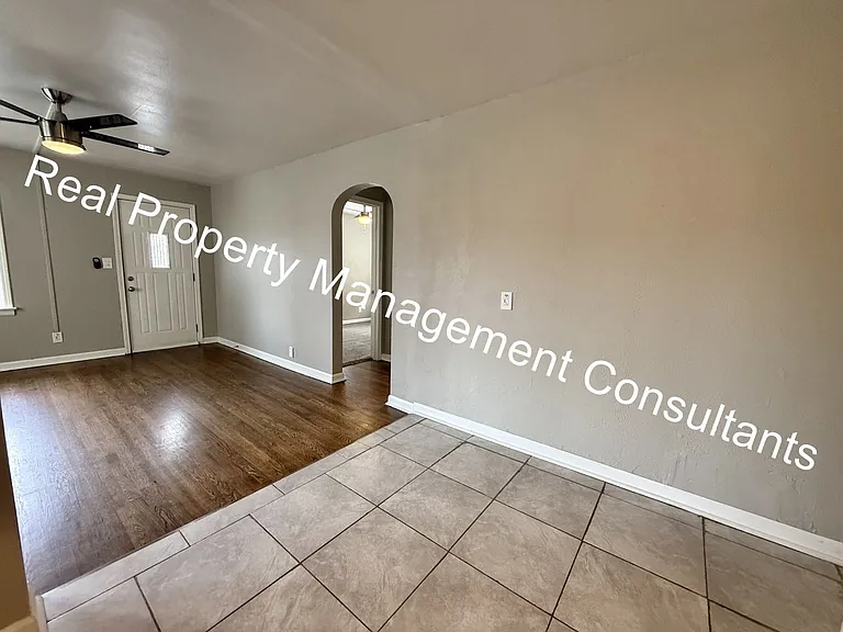 805 E 21st Ave #1S — Photo 12