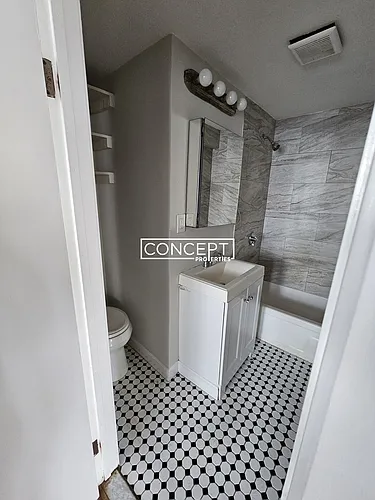 121 George St Photo 1