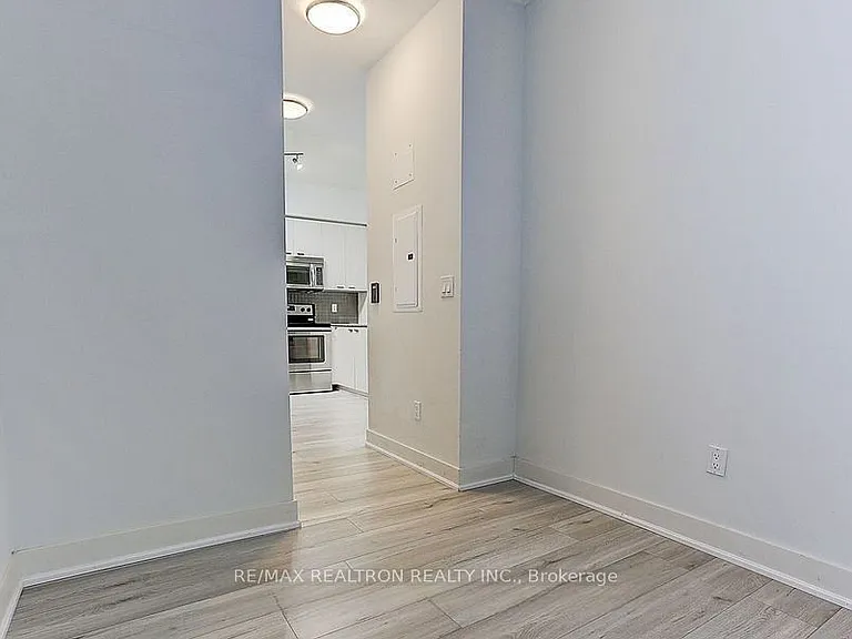 88 Sheppard Ave E #2405 — Photo 17
