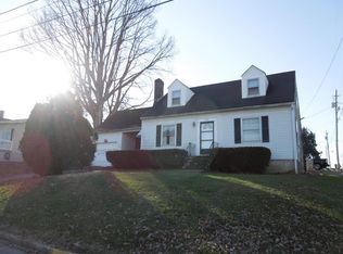 413 N 4th St, Danville, KY 40422