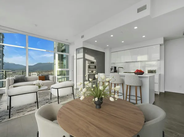 2085 Skyline Ct #3402, Burnaby, BC V5C