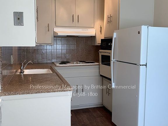 2nd image of 2321 G St APT 8
