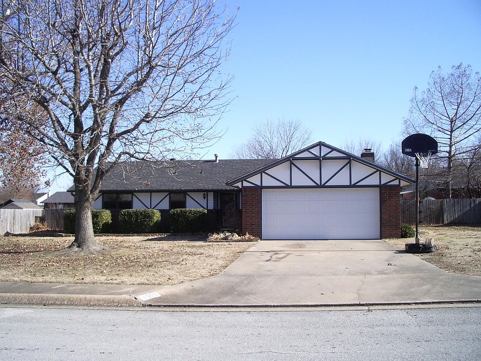 1903 Ridgecrest, Springdale, AR