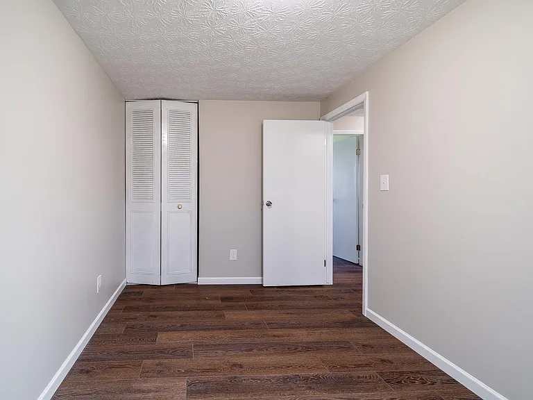 5272 Quincy Dr — Photo 17