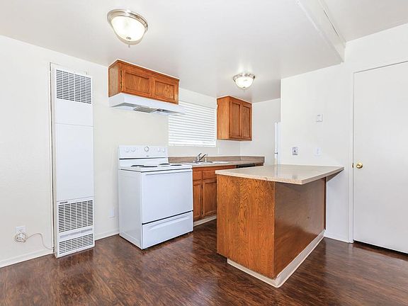 Upgraded Loft Kitchen and Dining area