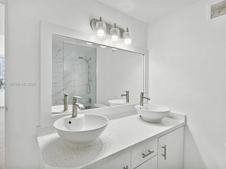 1200 West Ave #515 — Photo 10