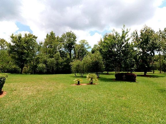 2nd image of 612 Copperhead Cir