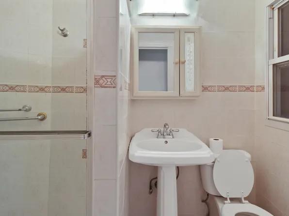 58 Hale Avenue image 8 of 10