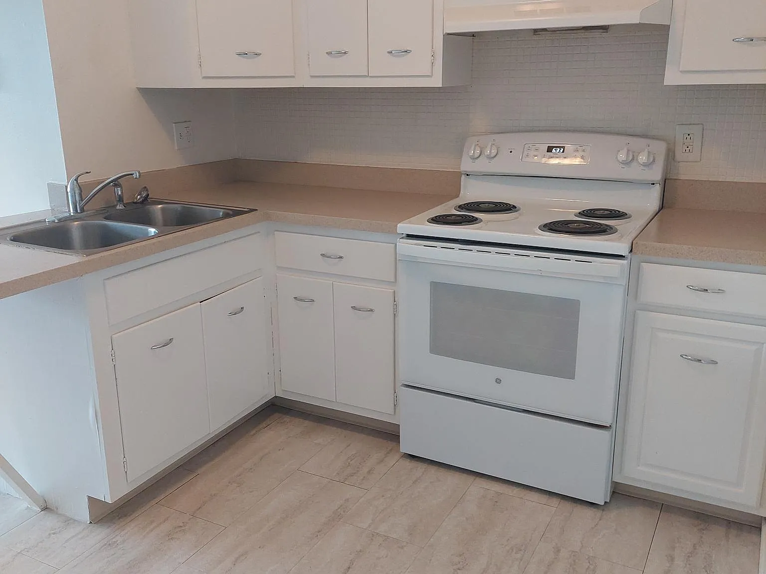 2 bed, 1100 sqft, $1,275 — Photo 3