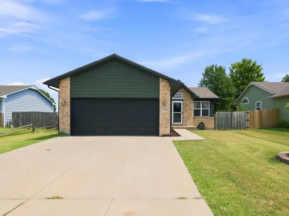 1930 S Brandon Cir, Wichita, KS 67207