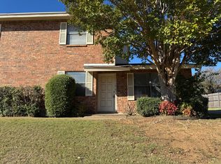 2713 Hurstview Dr APT D, Hurst, TX 76054