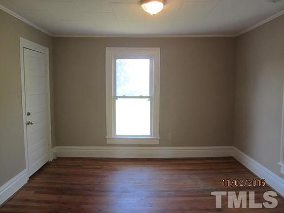 5th image of 210 Broad St