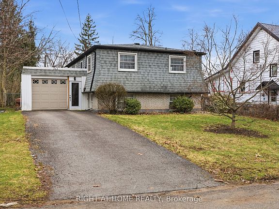 2nd image of 313 Bowen Rd