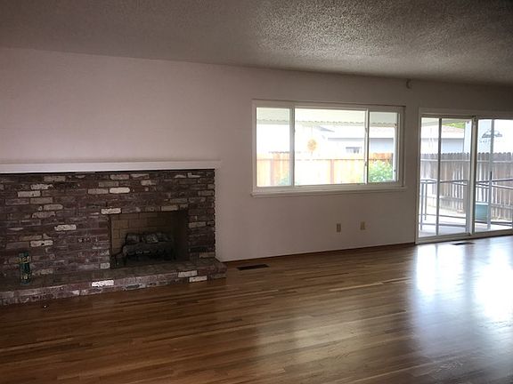 4th image of 723 Placer Dr